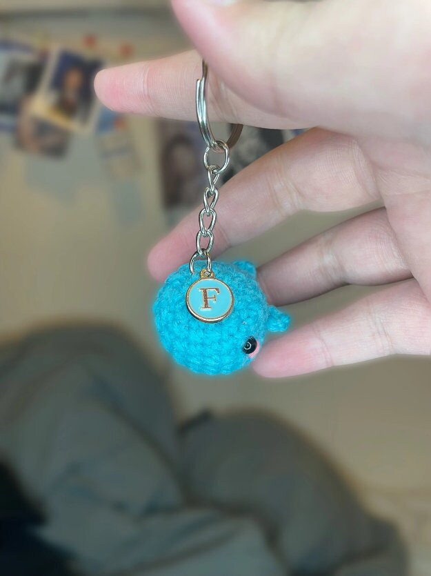 Couples Magnetic Whale Keychain: Crochet Cotton Charm Gift